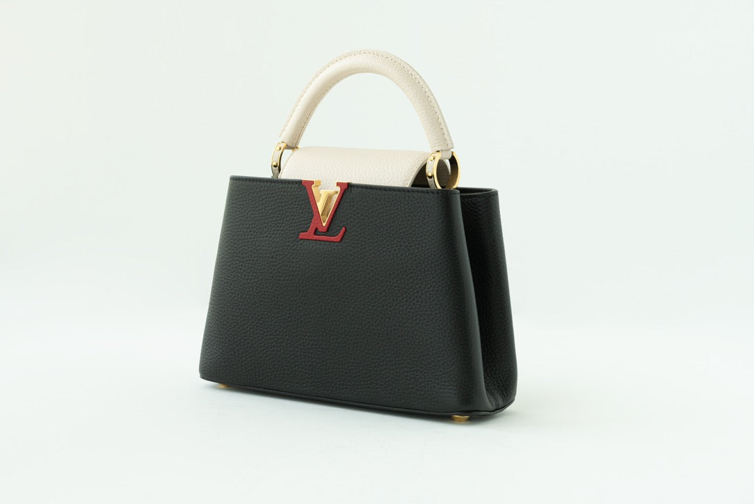 LOUIS VUITTON Capucines BB