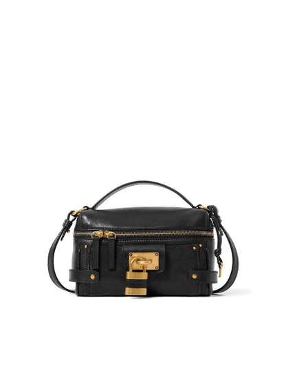 CHLOE'