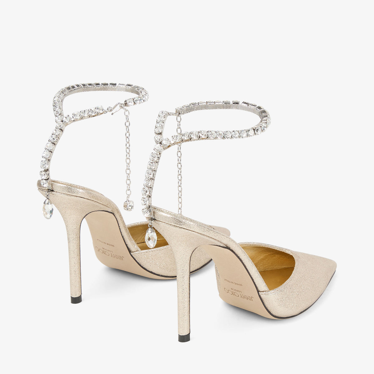 حذاء بكعب Jimmy Choo بحزام كريستال، قماش Brilliance بلاتيني