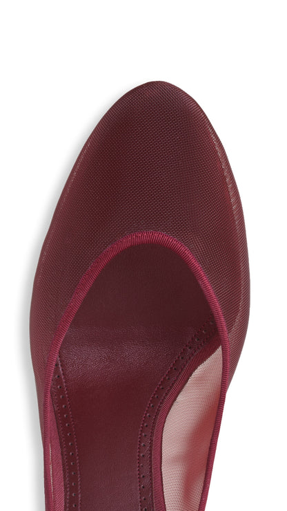 حذاء بكعب ALAÏA بشريط، شبك شفاف عنابي