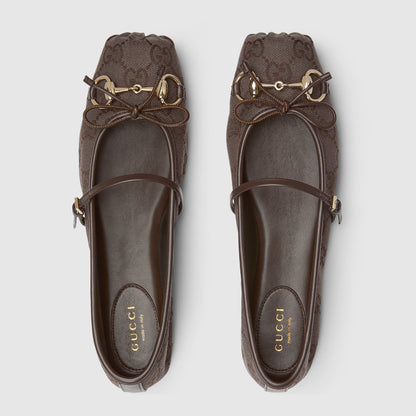 حذاء باليرينا من Gucci، قماش GG بني داكن