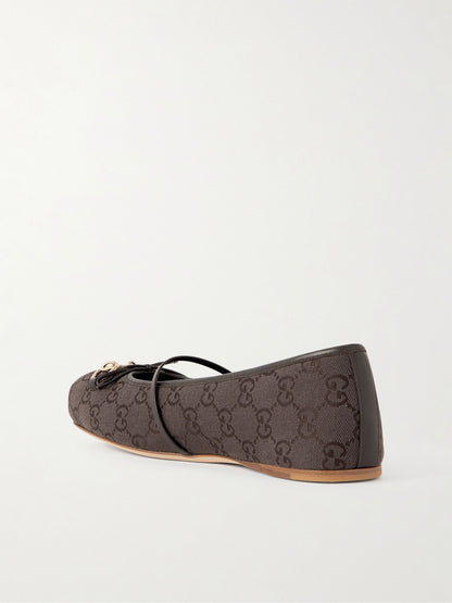 حذاء باليرينا من Gucci، قماش GG بني داكن