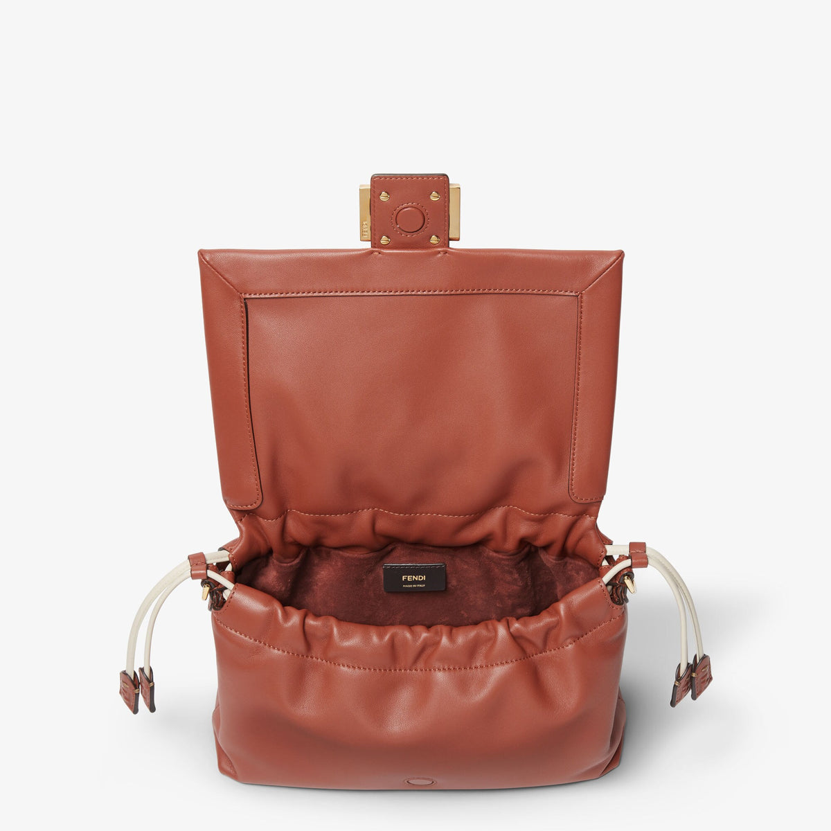 حقيبة Mamma Baguette Medium من Fendi، بني