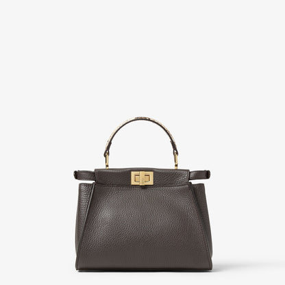 حقيبة Peekaboo صغيرة من Fendi، جلد أسود أبنوسي