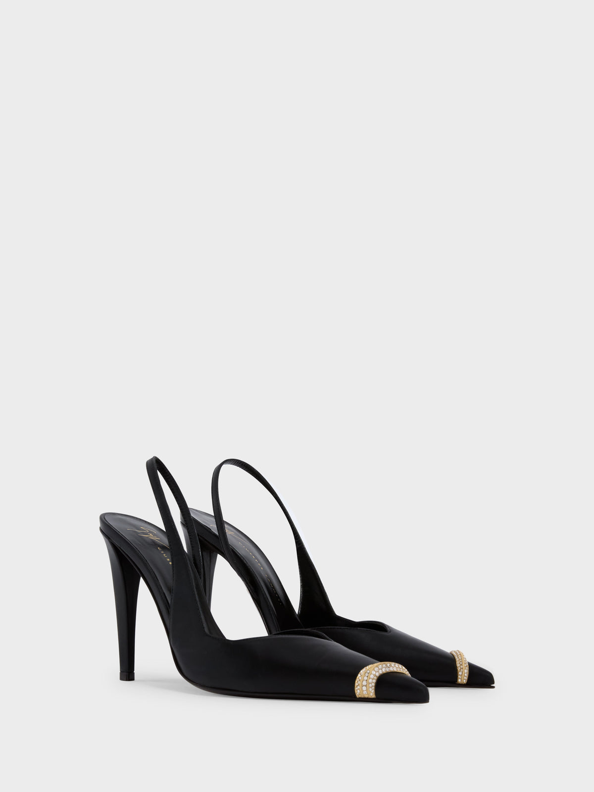 حذاء من Giuseppe Zanotti، ساتان أسود مرصّع بأحجار الراين