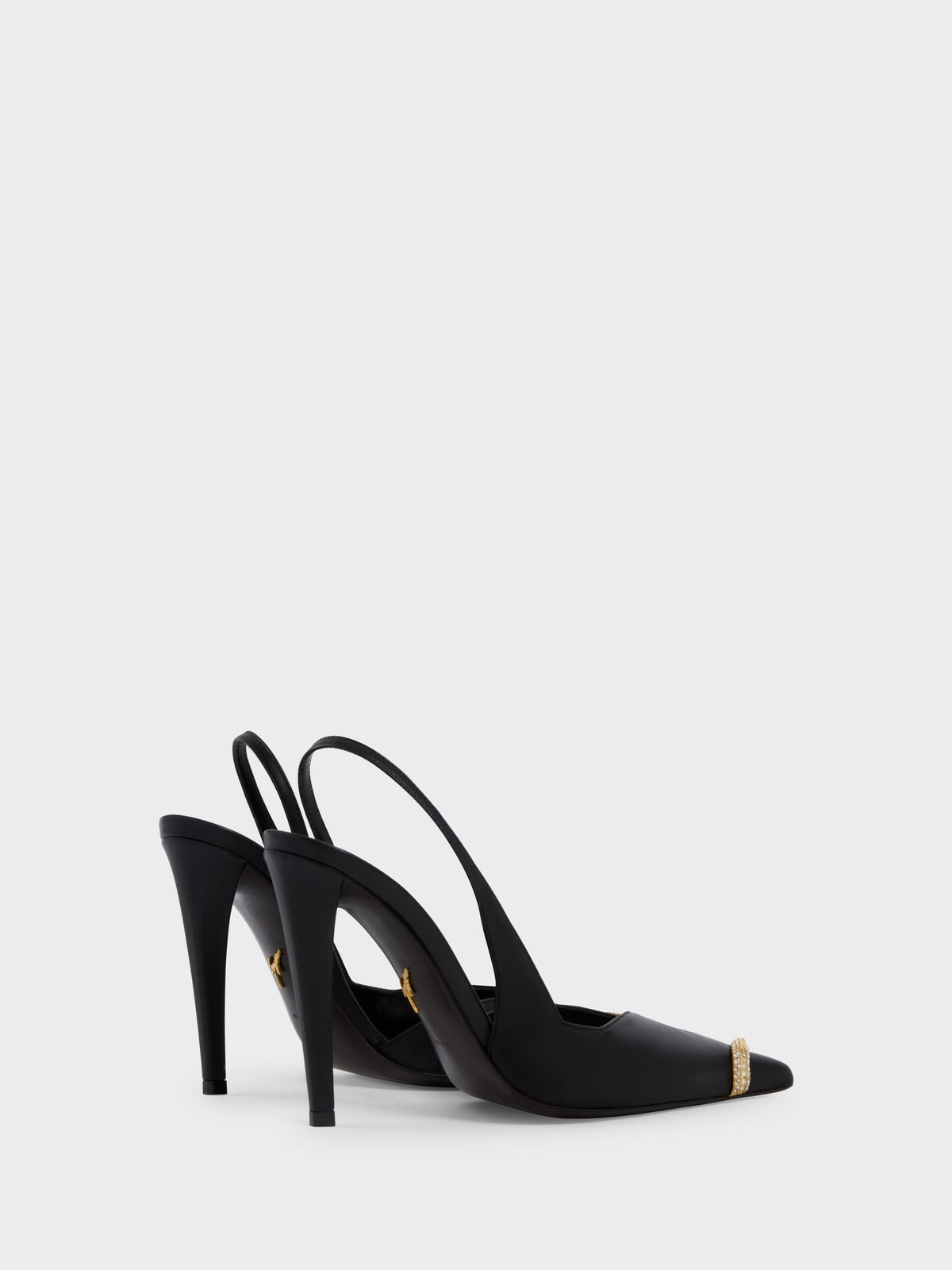 حذاء من Giuseppe Zanotti، ساتان أسود مرصّع بأحجار الراين