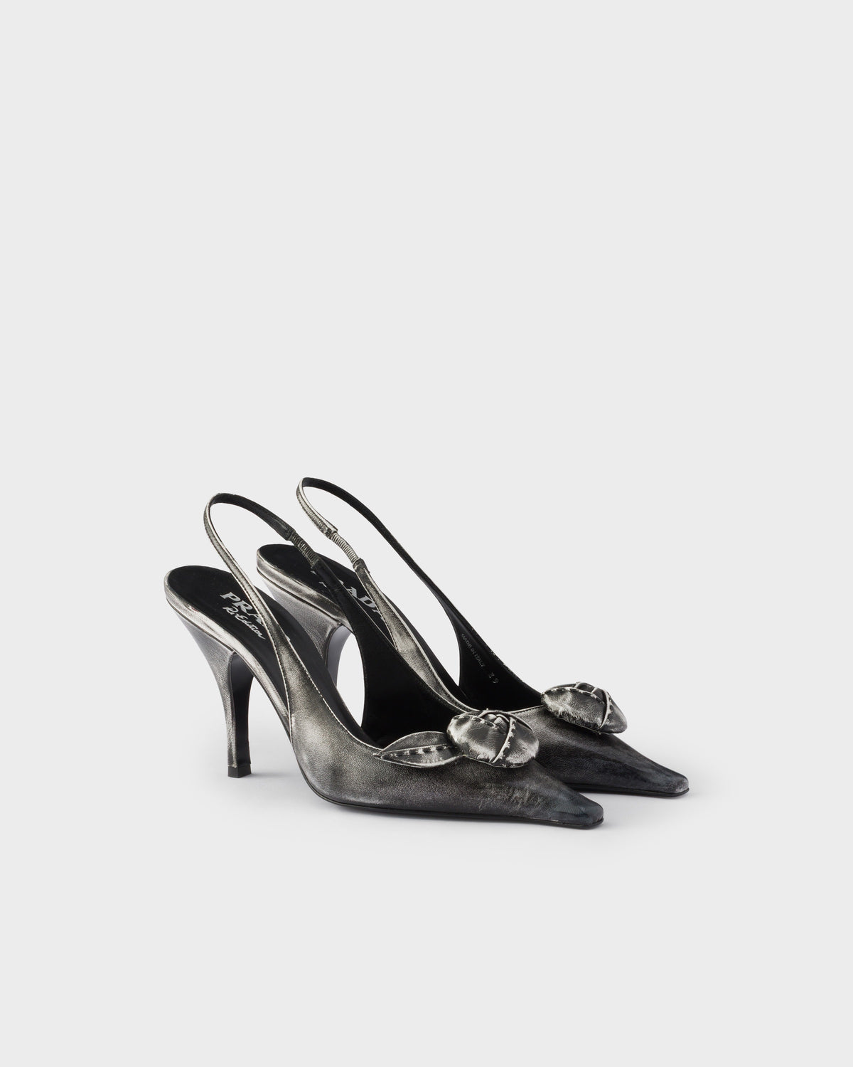 حذاء ميول من Prada، جلد ماعز أسود