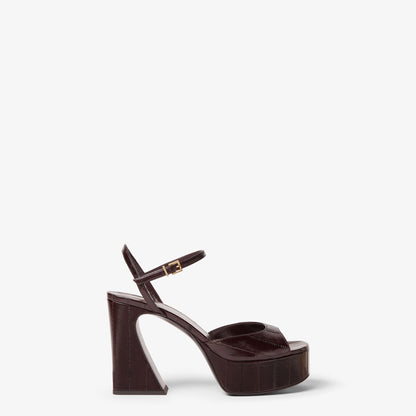 صندل بلاتفورم من Fendi، جلد هاغفيش بني