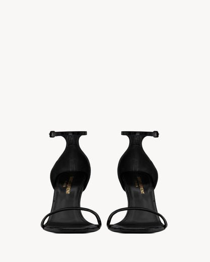 صندل بكعب Cassandre من Saint Laurent، جلد عجل