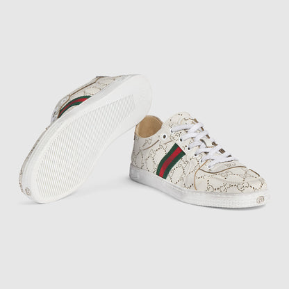 حذاء رياضي La Famiglia من Gucci، جلد GG أبيض محفور بالليزر