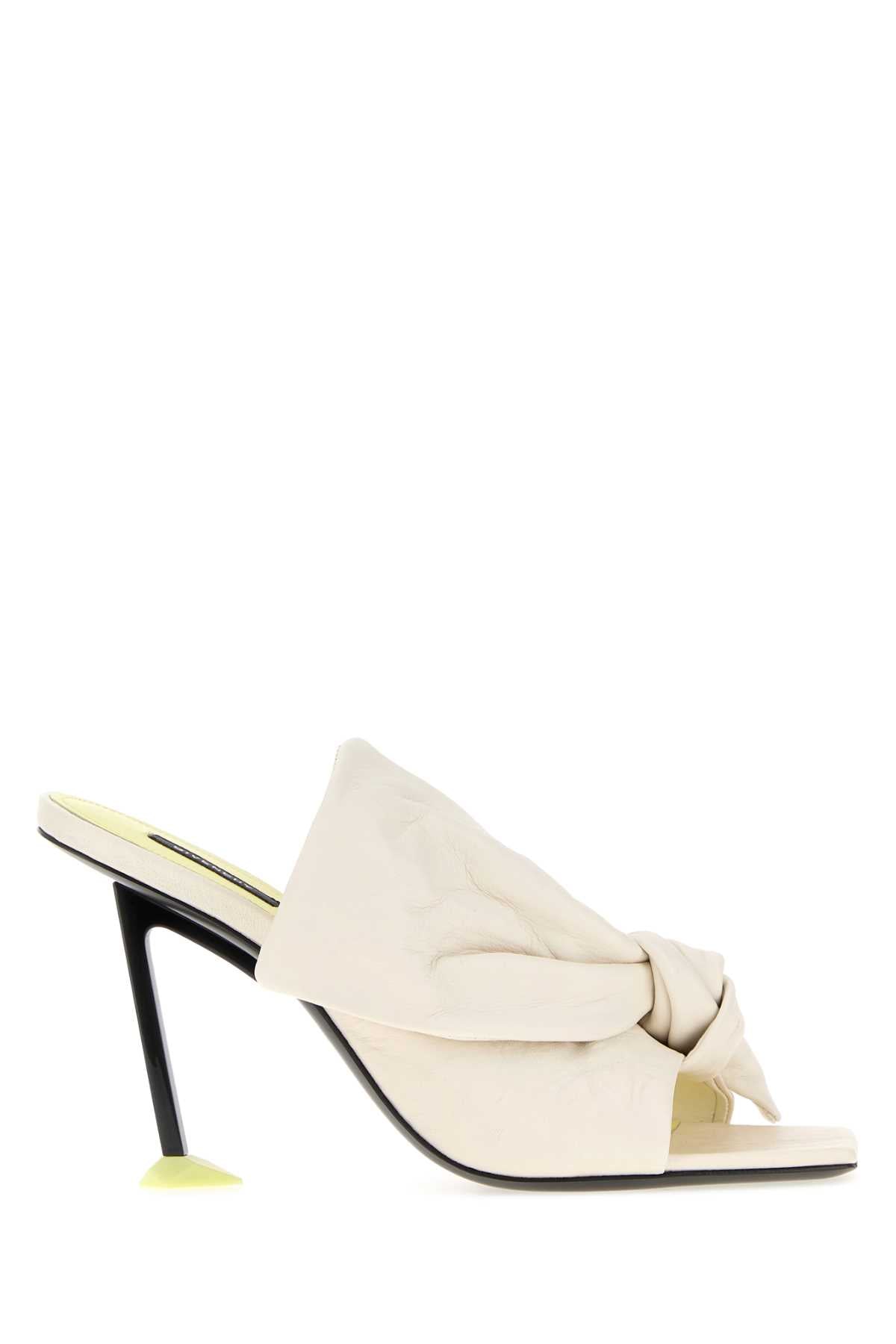 GIVENCHY