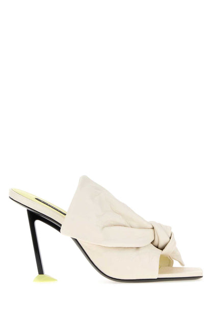 GIVENCHY