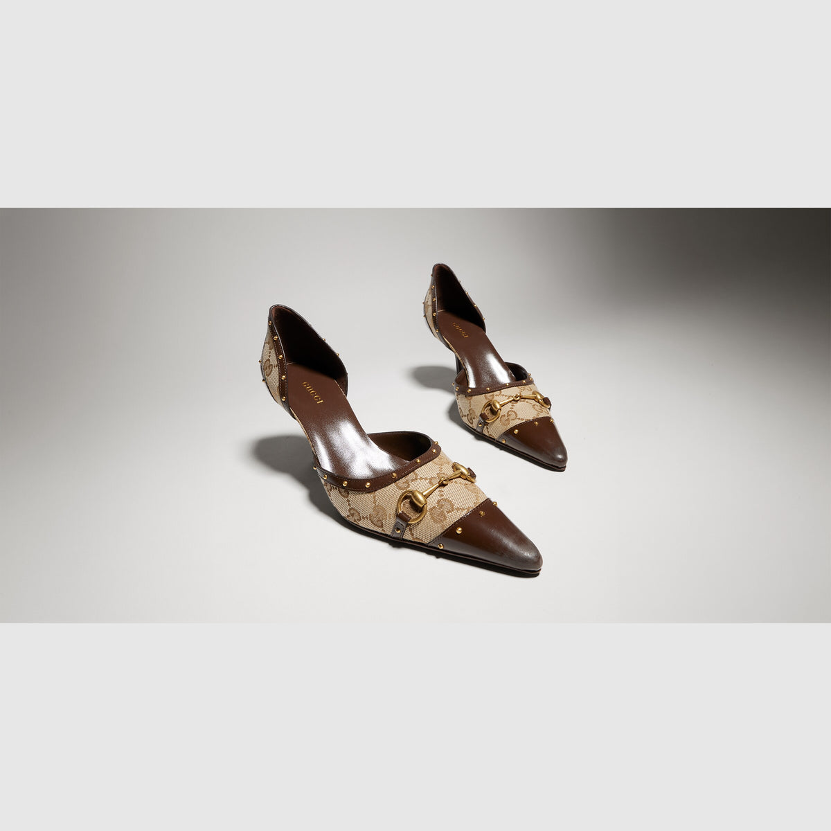 حذاء بكعب Boulevard من Gucci، قماش GG بيج وبني