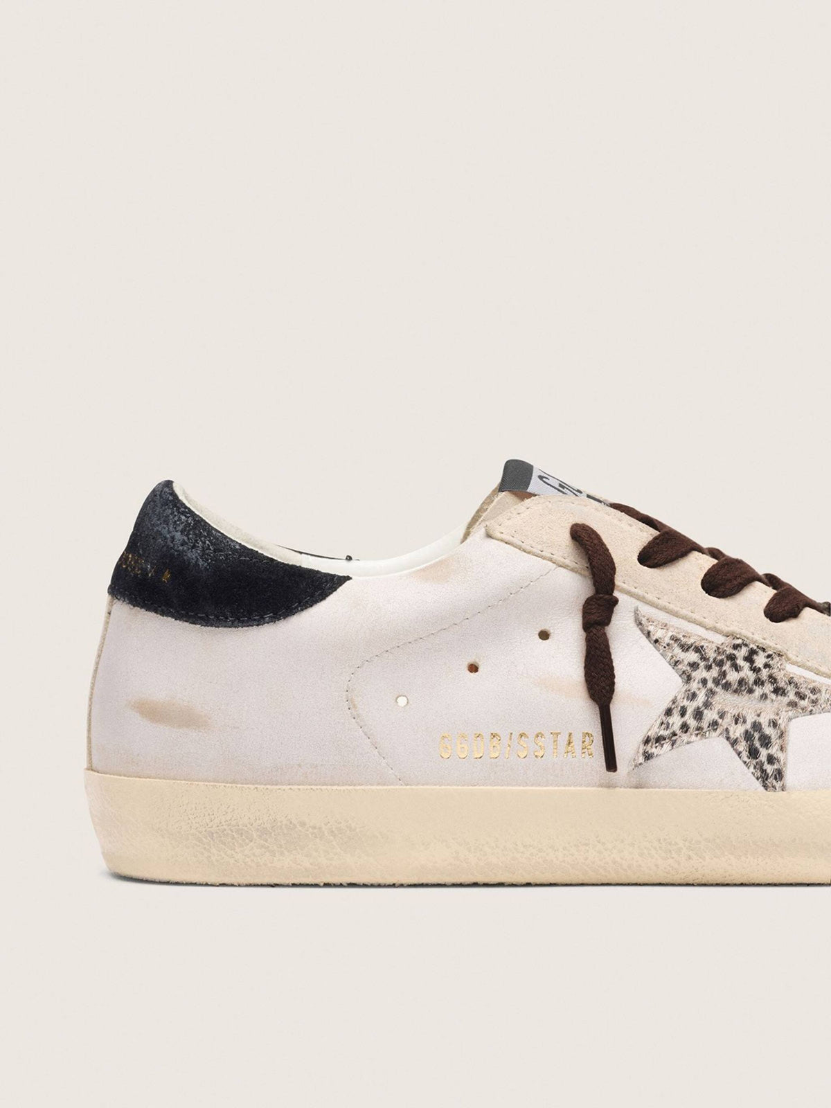 حذاء رياضي Super-Star من Golden Goose، جلد أبيض وأسود