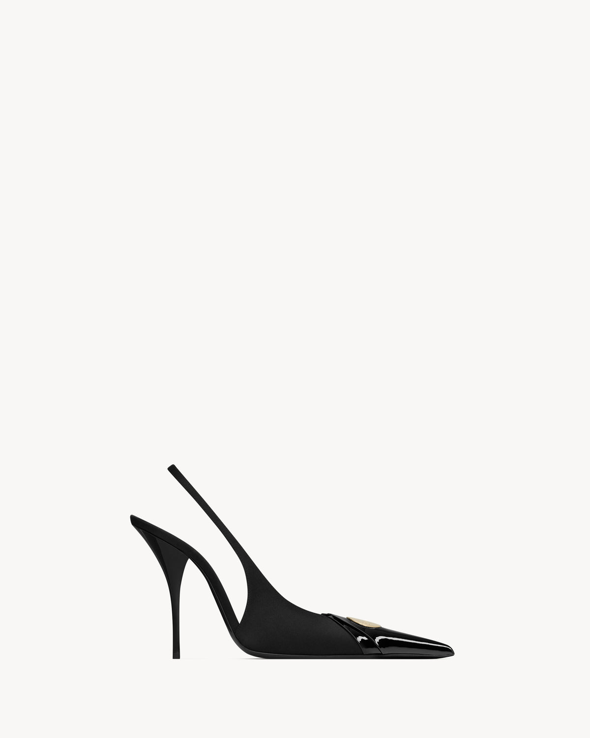 حذاء بكعب Louis بحزام خلفي من Saint Laurent، جلد لامع وساتان أسود