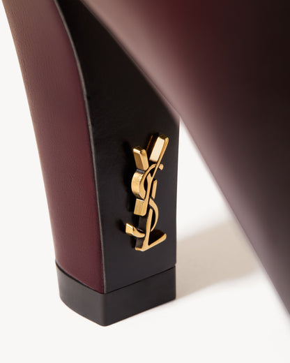 بوت كاحل Jill من Saint Laurent، جلد عجل أحمر