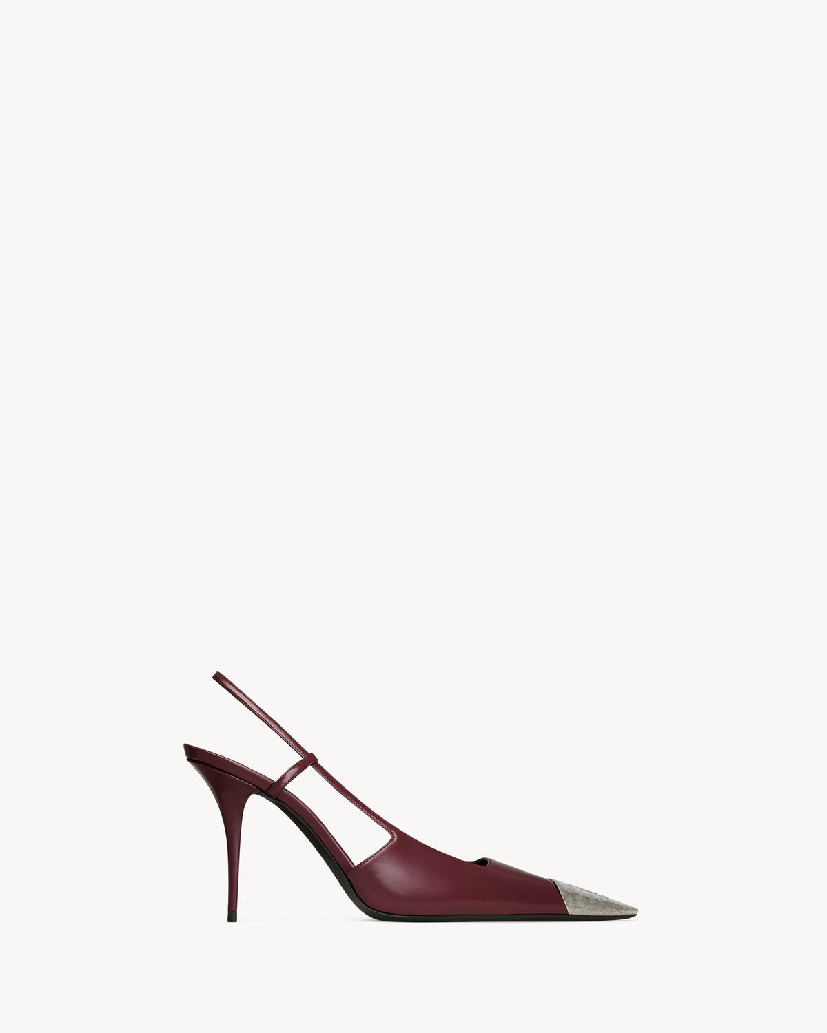 حذاء سلينغباك Jeanne من Saint Laurent، جلد أحمر