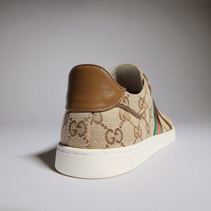حذاء رياضي منخفض Stretch من Gucci، قماش GG بلون الرمل