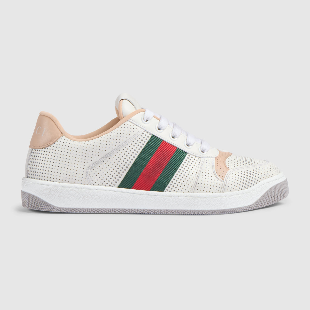 حذاء رياضي من Gucci، جلد عجل أسود