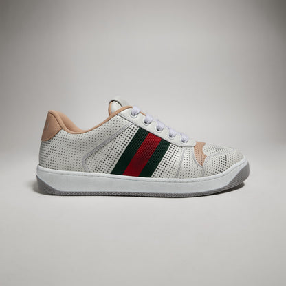 حذاء رياضي من Gucci، جلد عجل أسود
