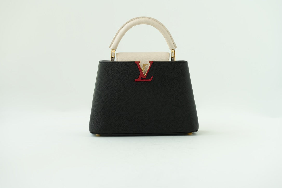 LOUIS VUITTON Capucines BB
