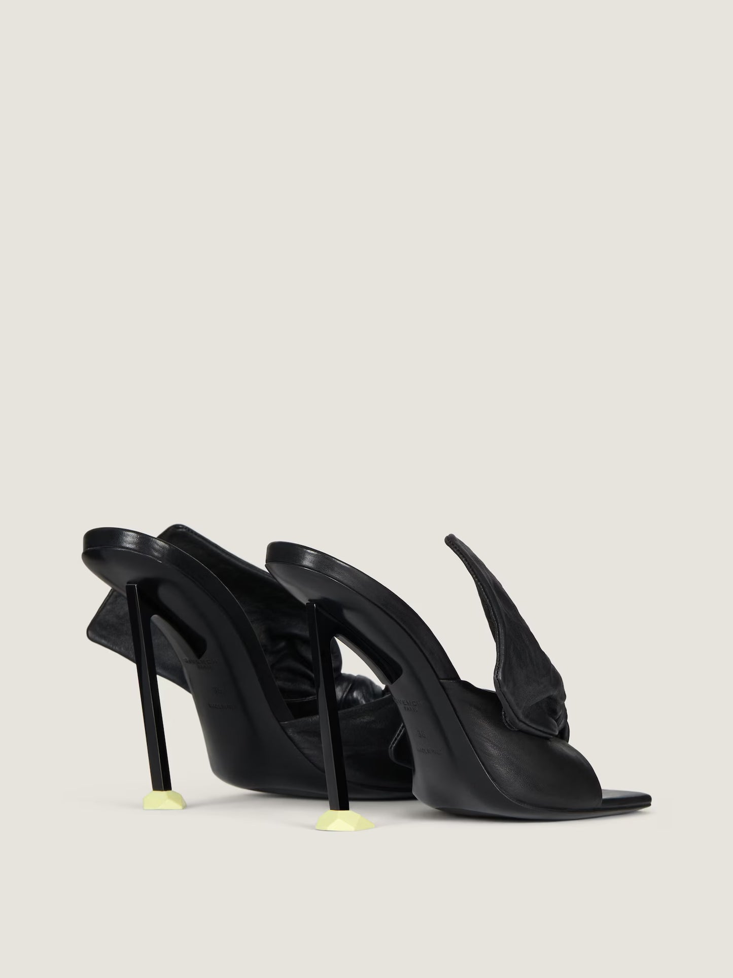 GIVENCHY
