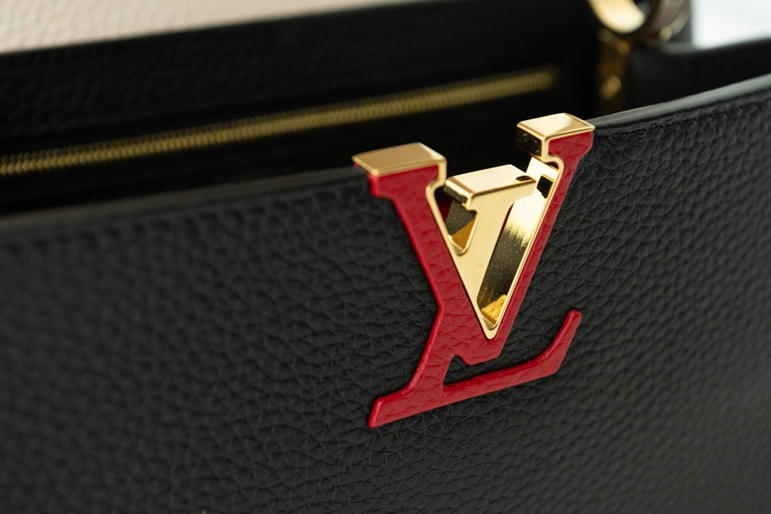 LOUIS VUITTON Capucines BB