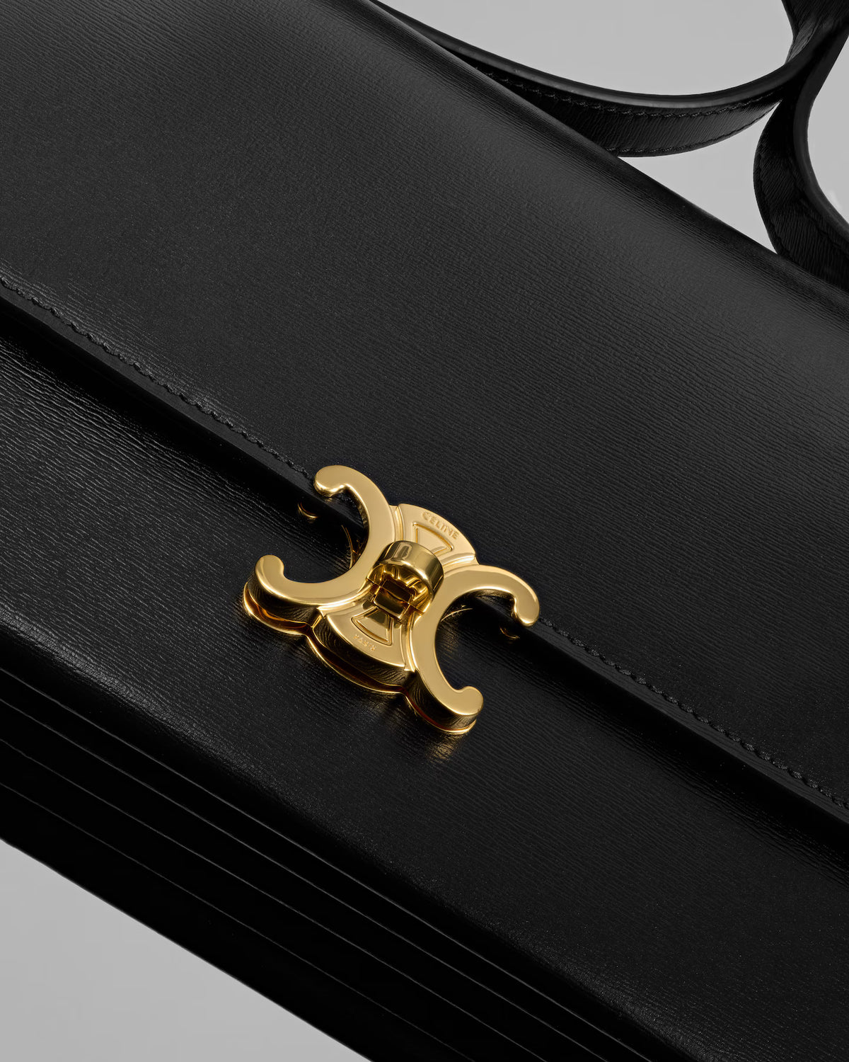 CELINE LE 17 CALF SKIN