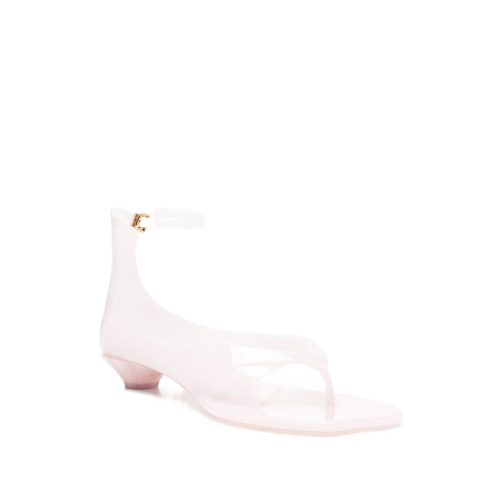 Chloé jelly thong sandals in pink — side profile | La Parisienne Qatar