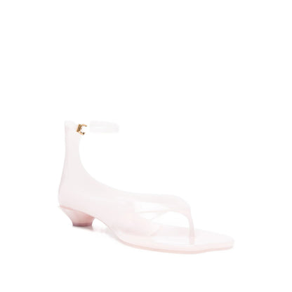 Chloé jelly thong sandals in pink — side profile | La Parisienne Qatar