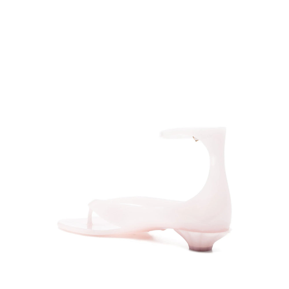 Chloé jelly thong sandals in pink — alternate angle | La Parisienne Qatar