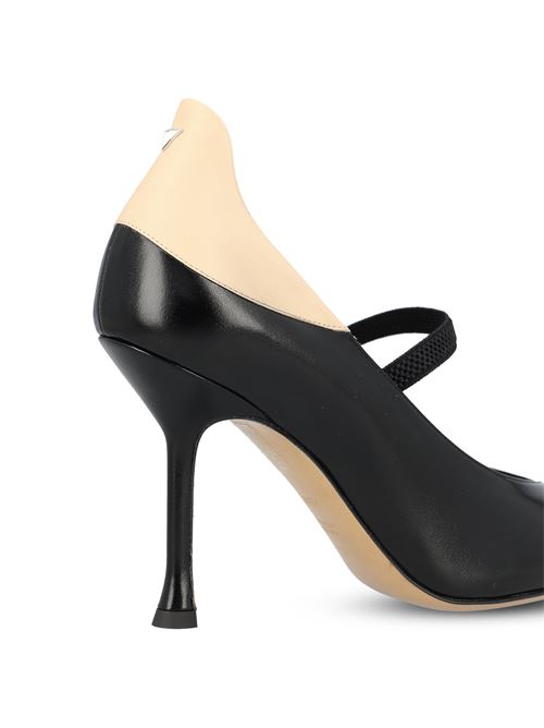 حذاء بكعب Fendi Nude — جلد أسود