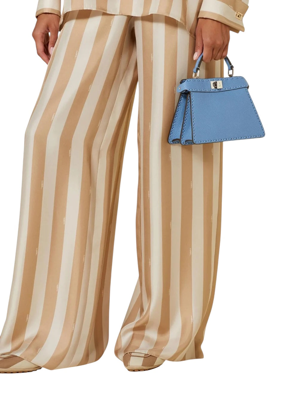 Fendi Peekaboo ISeeU Small bag in blue Cuoio Romano leather — alternate angle | La Parisienne Qatar