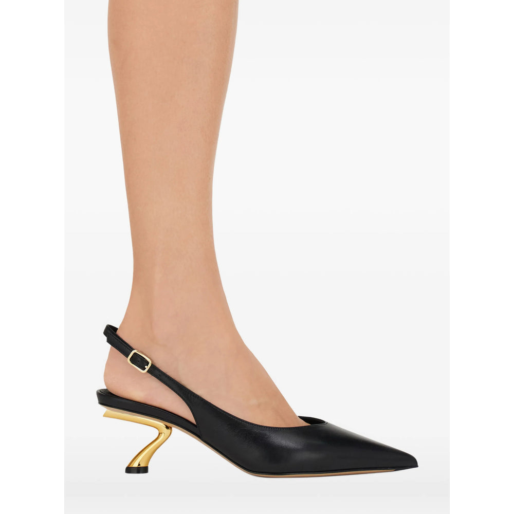 Ferragamo classic pumps in black kid leather — side profile | La Parisienne Qatar