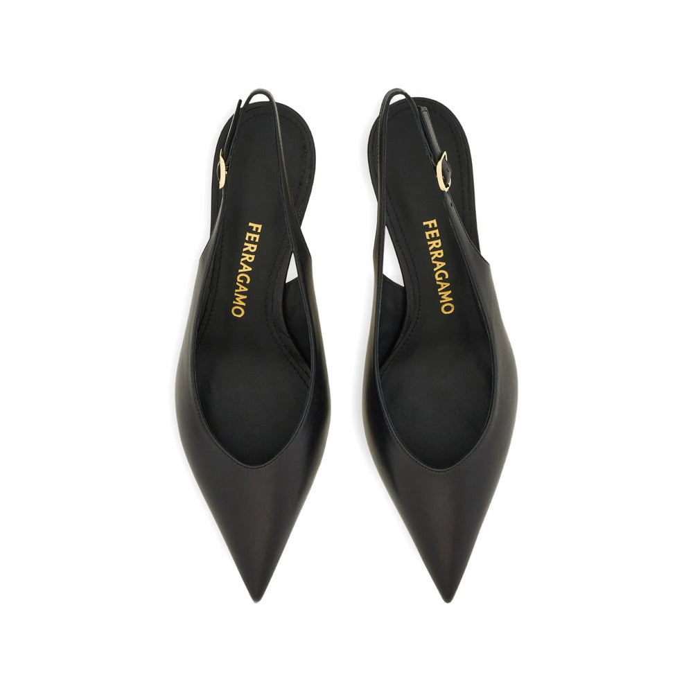 Ferragamo classic pumps in black kid leather — detail view | La Parisienne Qatar