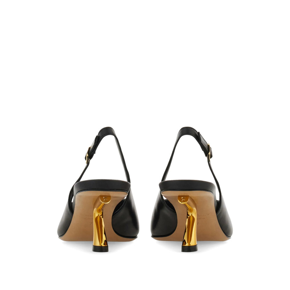 Ferragamo classic pumps in black kid leather — rear view | La Parisienne Qatar