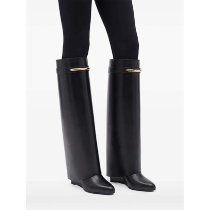 Givenchy sneakers in black calfskin — side profile | La Parisienne Qatar