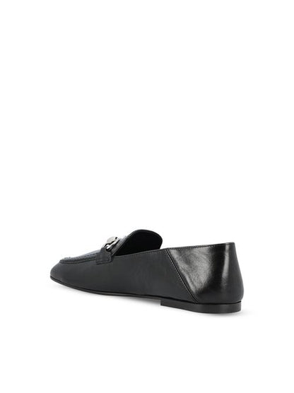 Gucci Jordaan Soft loafers in black leather — detail view | La Parisienne Qatar