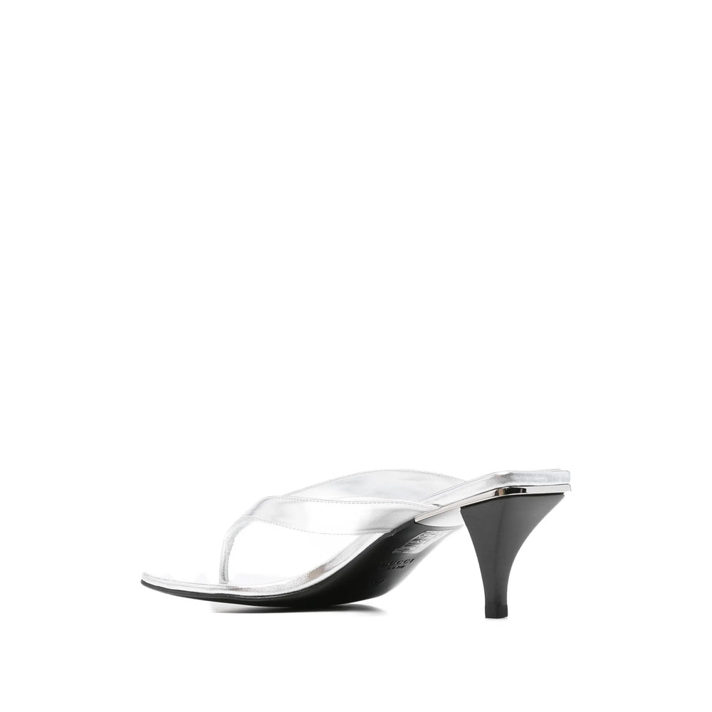 Gucci boots in silver calf leather — side profile | La Parisienne Qatar
