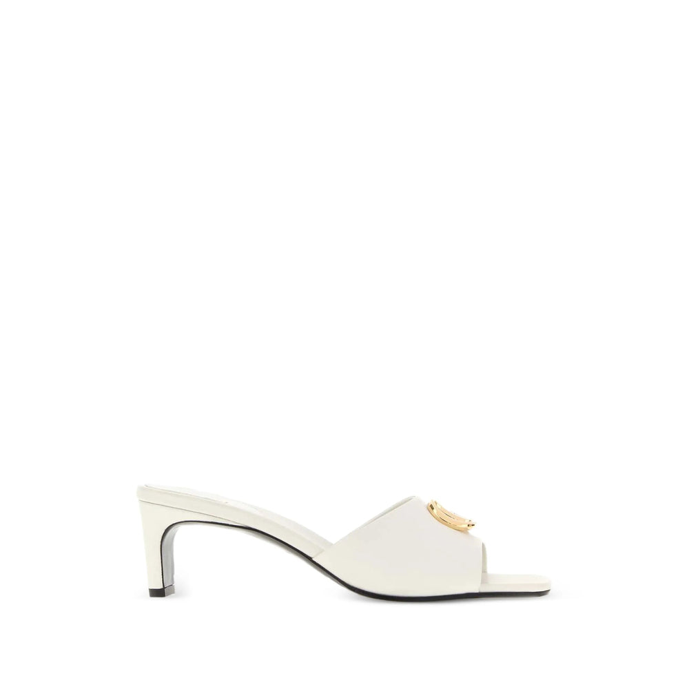 Gucci loafers in white calf leather — side profile | La Parisienne Qatar
