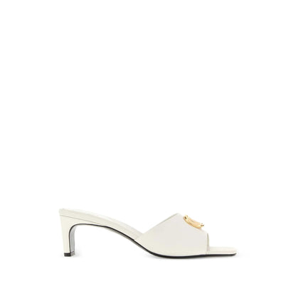 Gucci loafers in white calf leather — side profile | La Parisienne Qatar