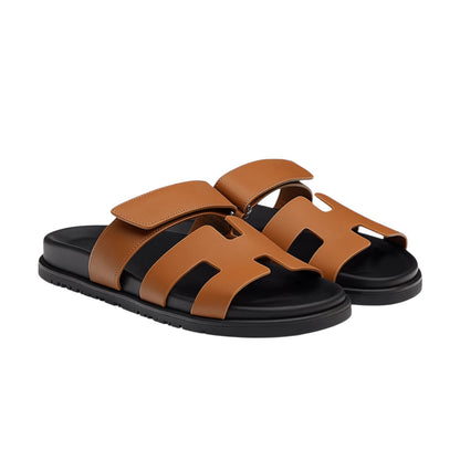 Hermès Chypre natural techno-calfskin sandal — detail view | La Parisienne Qatar