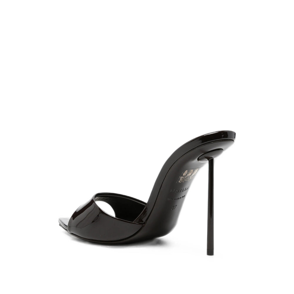 Le Silla shoes in brown calf leather — side profile | La Parisienne Qatar