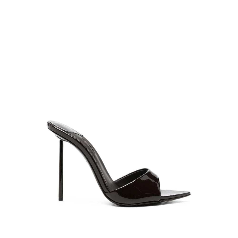 Le Silla shoes in brown calf leather — front view | La Parisienne Qatar