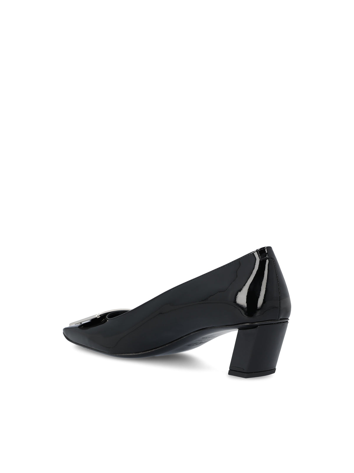 Roger Vivier Belle Vivier pumps in glossy patent leather — detail view | La Parisienne Qatar