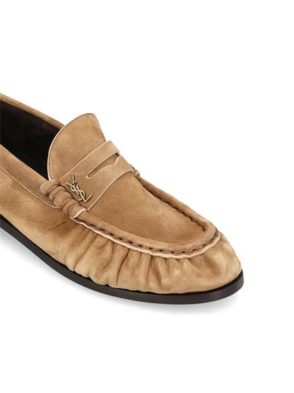 Saint Laurent Le Loafer Soft in brown calfskin — side profile | La Parisienne Qatar