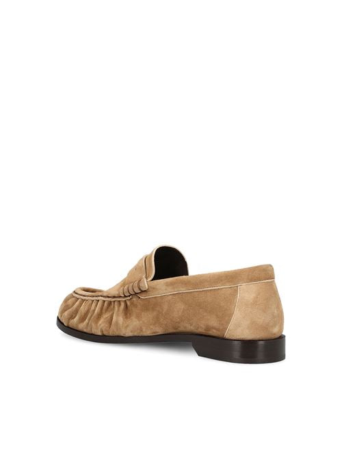 Saint Laurent Le Loafer Soft in brown calfskin — detail view | La Parisienne Qatar