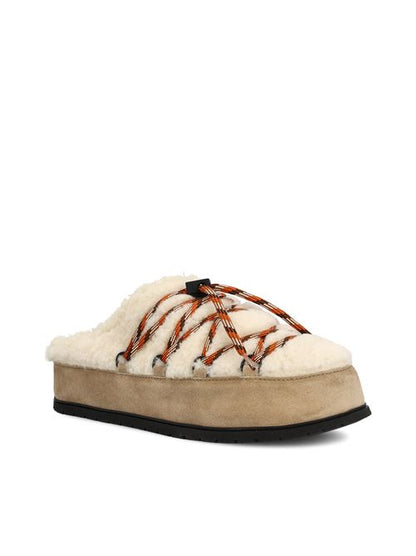 حذاء ميول من Prada، صوف بيج