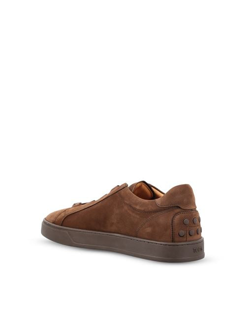 Tod's suede sneakers in brown nubuck calfskin — detail view | La Parisienne Qatar