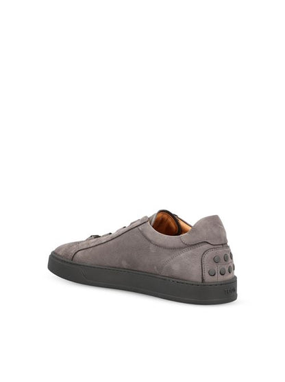 Tod's suede sneakers in grey nubuck calfskin — detail view | La Parisienne Qatar